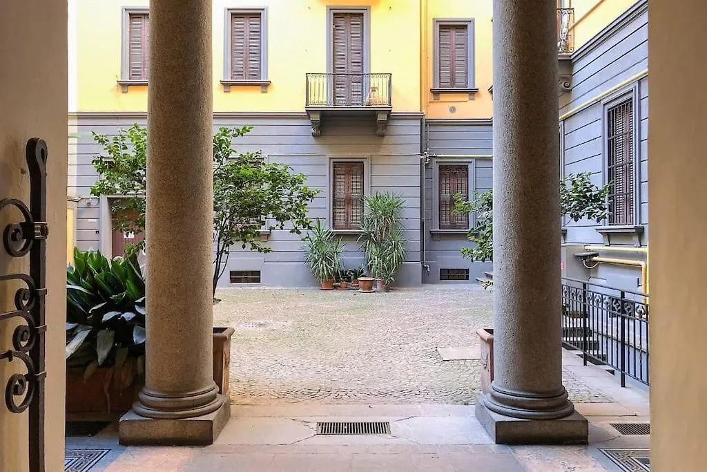 Petrarca, 16 - Nel Cuore Di Milano Apartment 0*, Milan